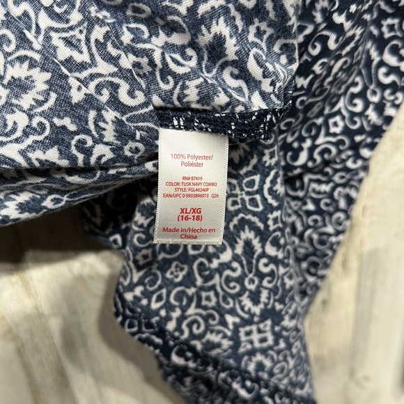 Women’s Faded Glory Navy and White Long Sleeve Size XL - Picture 4 of 4